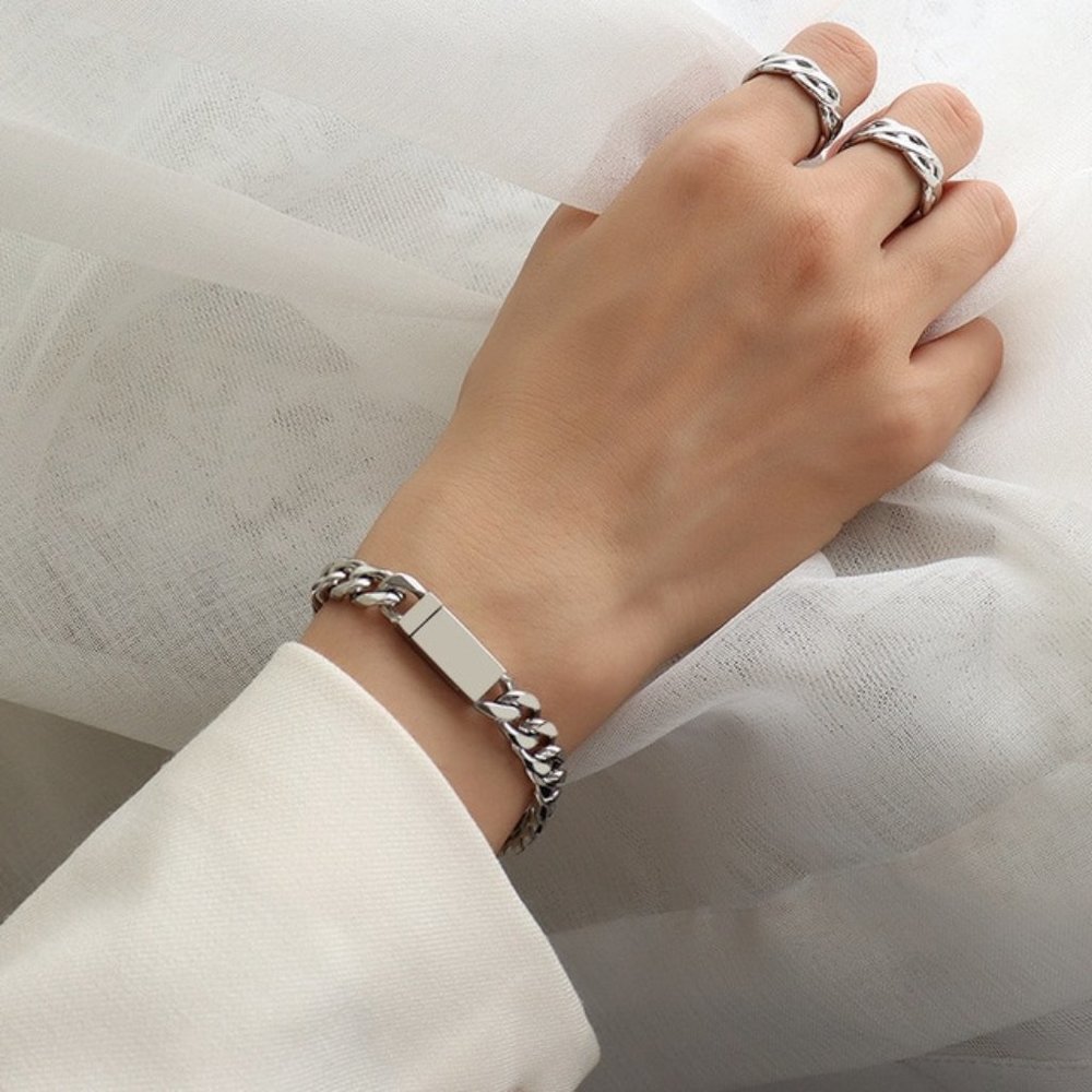 Silver Fashion Bracelet